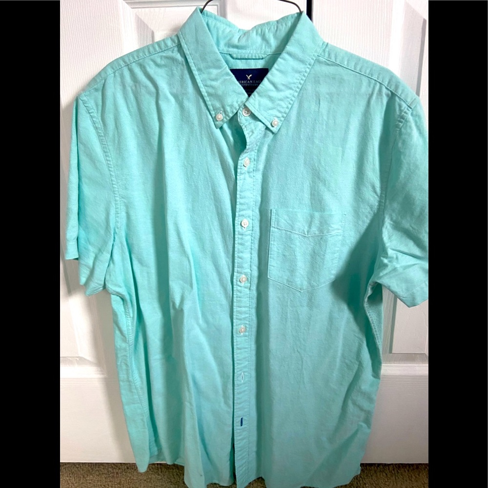 American eagle teal button down short sleeve shirt.